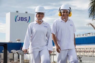 JBS está com mais de 900 vagas de emprego abertas em Santa Catarina