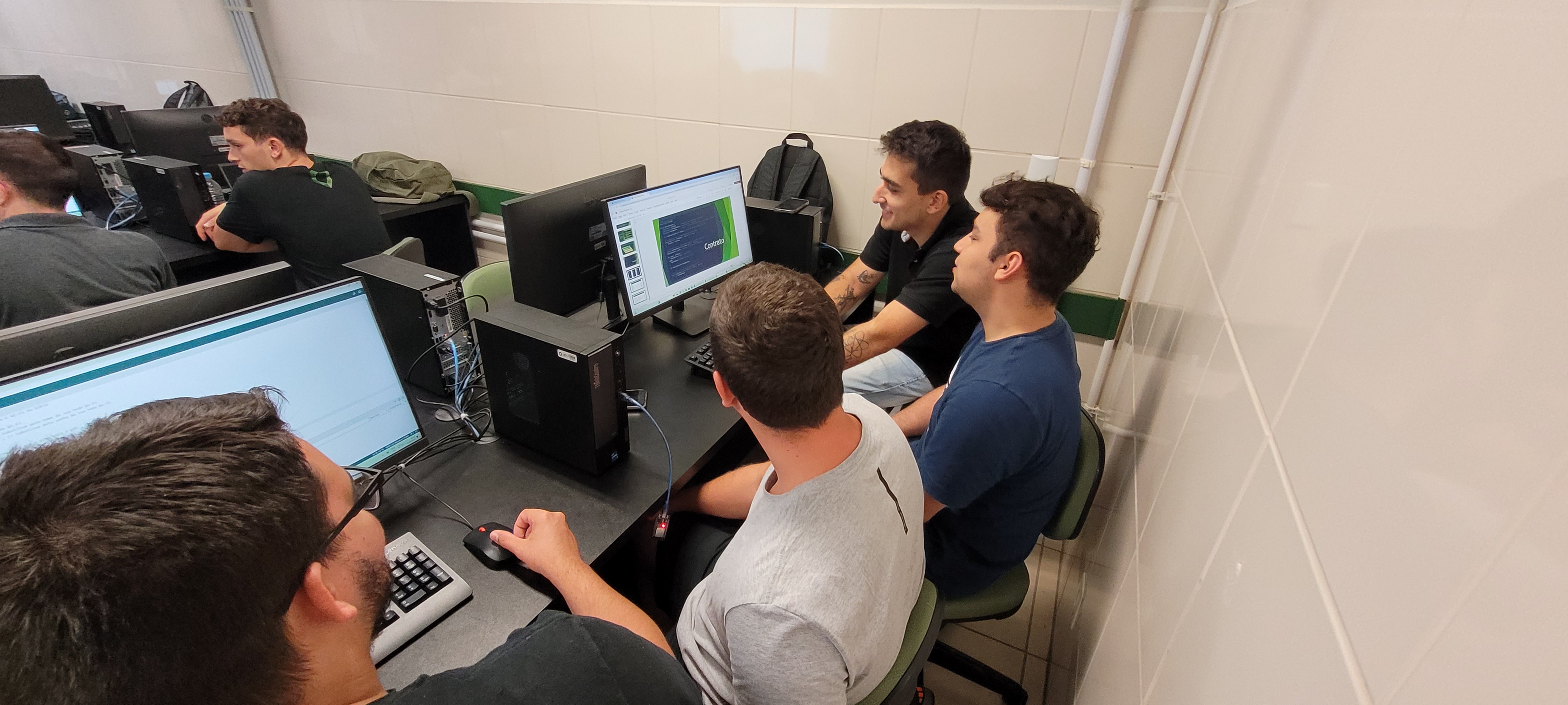 Alunos da UniSatc criam sistema que ajuda a conservar vacinas com tecnologia digital