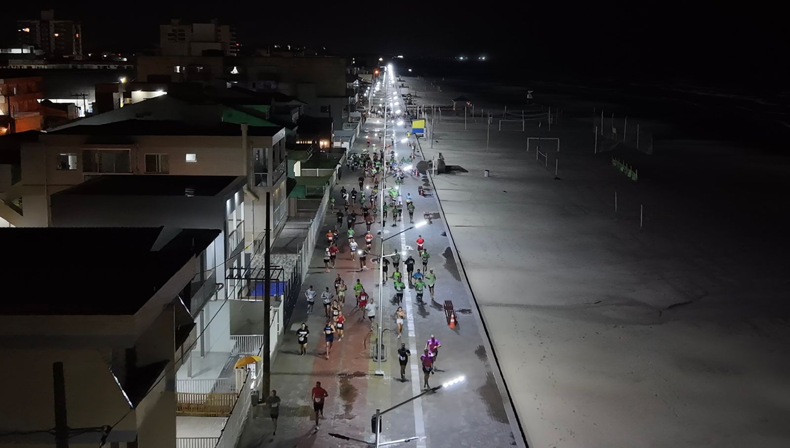 Summer Night Run movimenta o calçadão de Balneário Arroio do Silva