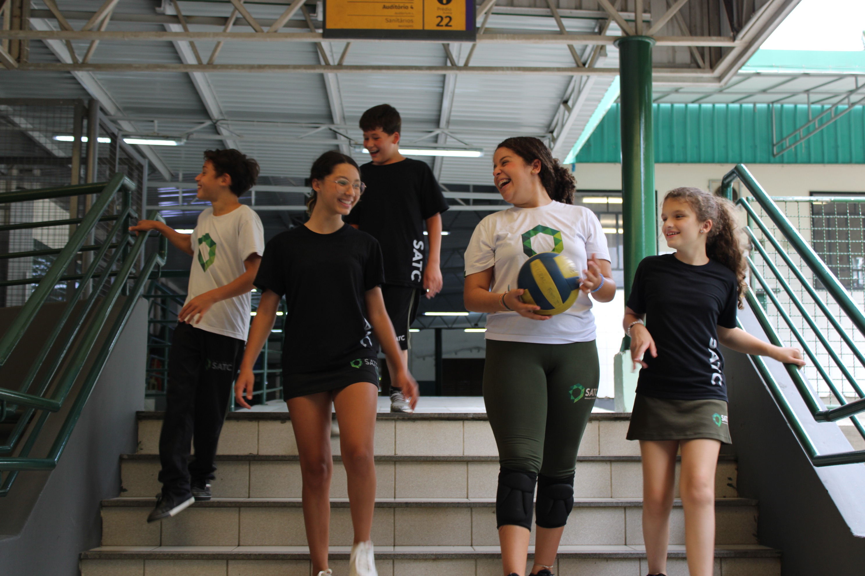 Colégio SATC recepciona turmas do Ensino Integral com tema anual 'Inspirar e Transcender'